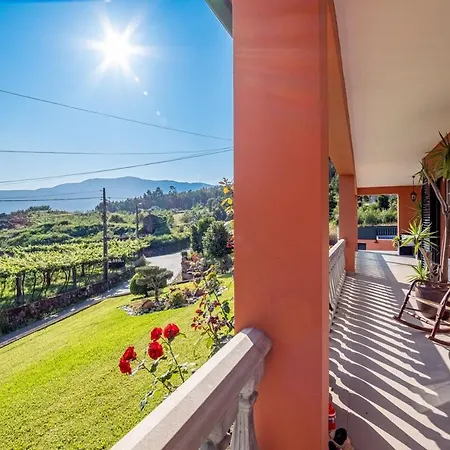 Slow Living Countryside House By Portugal Active בית הארחה